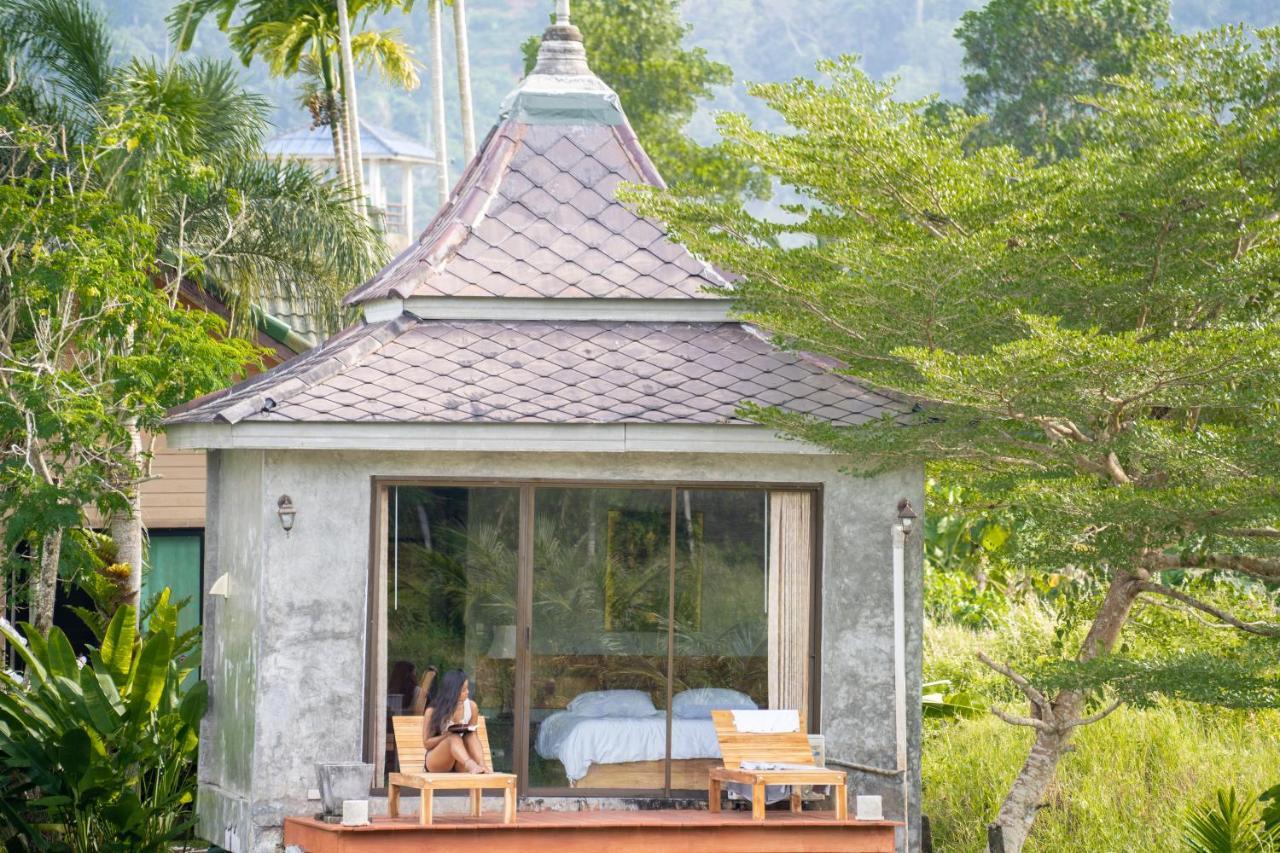 Anodard Phuket, Nai Yang Beach タラーン エクステリア 写真